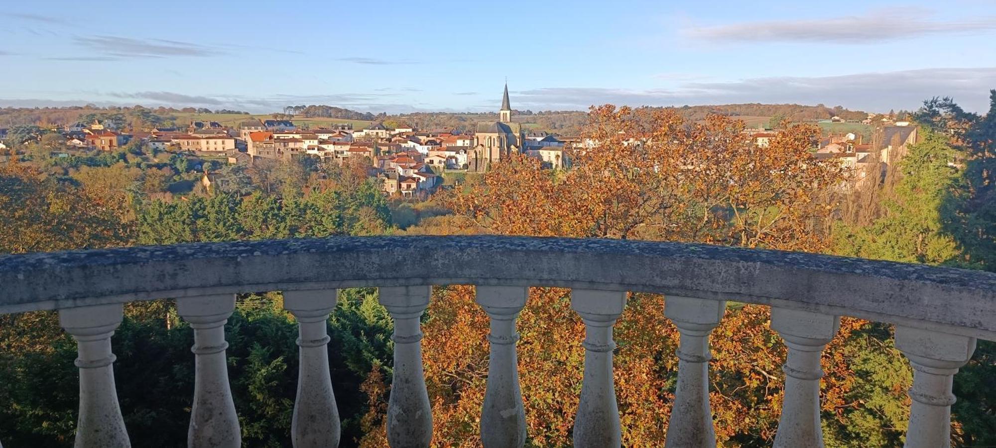 Gite De Charme Atypique Vue Panoramique Montrevault Eksteriør billede